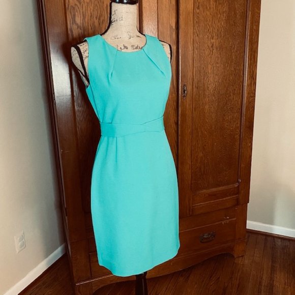 Elie Tahari Dresses & Skirts - Elie Tahari Classic Women's  Turquoise Sheath Dress Size 4